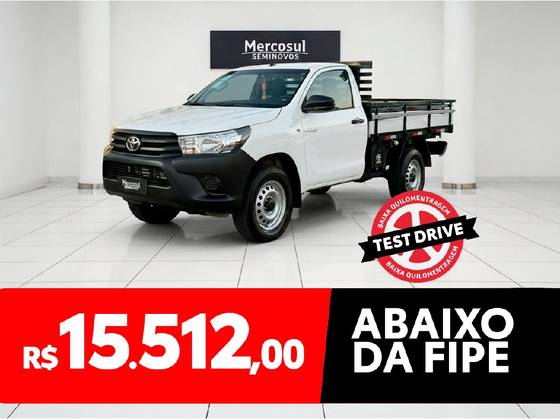 TOYOTA HILUX 2.8 D-4D TURBO DIESEL CHASSI 4X4 AUTOMÁTICO TOYOTA HILUX 2.8 D-4D TURBO DIESEL CHASSI 4X4 AUTOMÁTICO